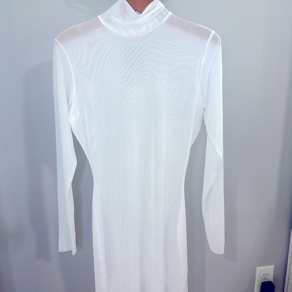 XS, Bodies of Water Coverup - White | Long Sleeve | NWT | Fashion Nova - Picture 4 of 6